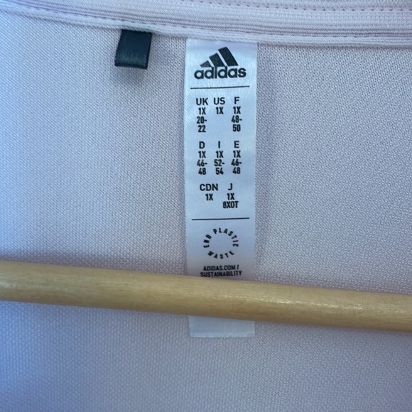 Adidas Golf sweater. Size 1X. Lilac in colour. - Picture 2 of 3